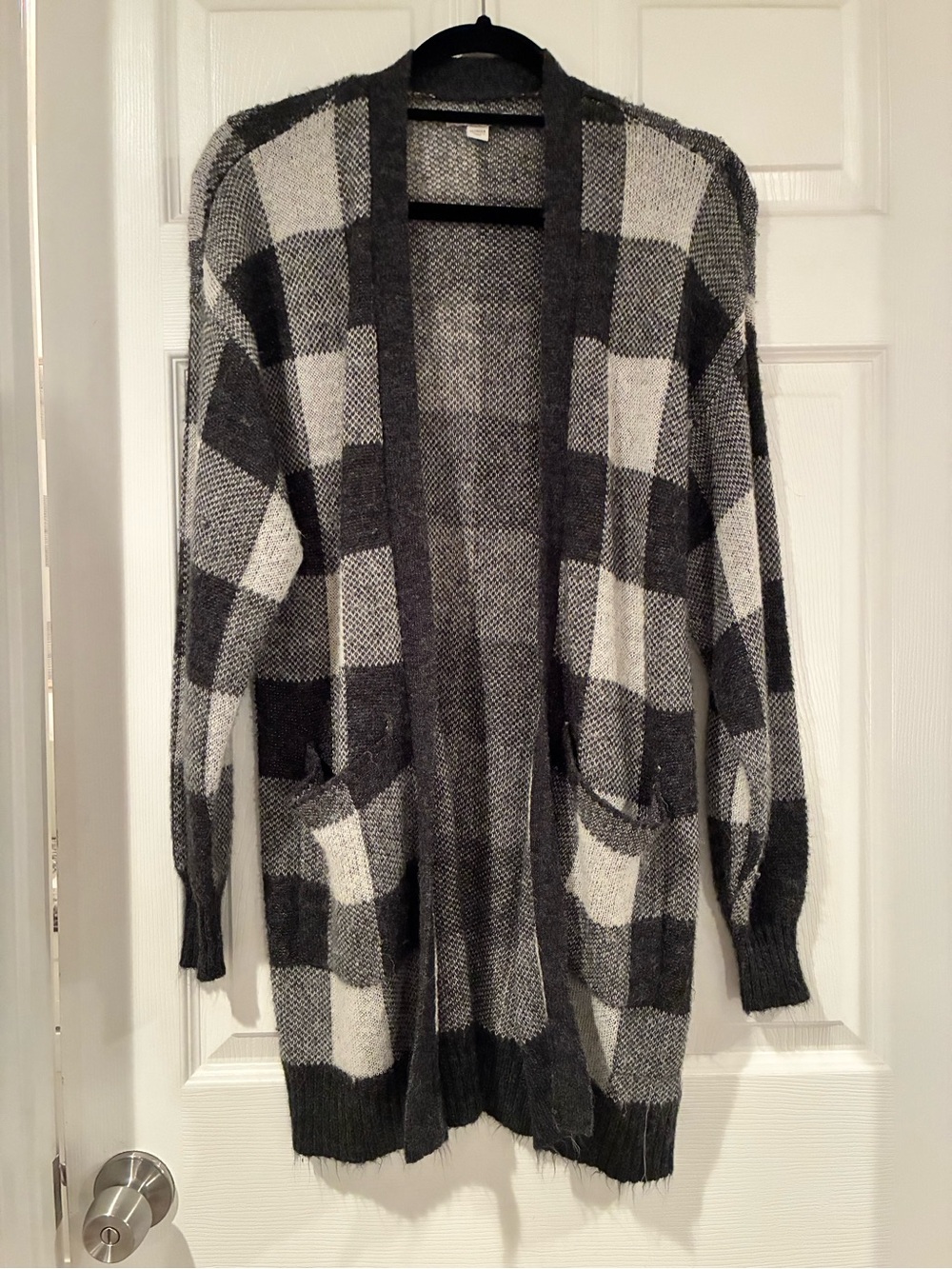 Cozy lightweight Women’s Cardigan Sweater